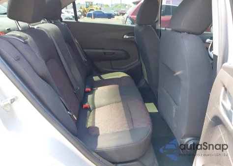 2020 Chevrolet Sonic Fwd Lt z USA, uszkodzony, nr VIN 1G1JD5SB2L4106427